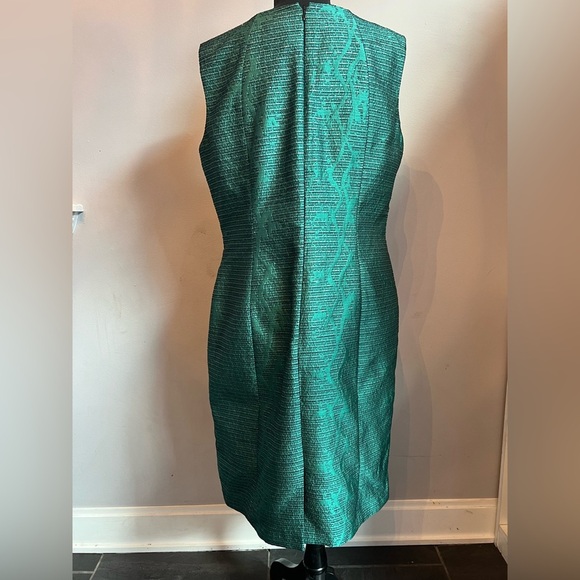 Tahari by ASL Crystal Beaded Neck Jacquard Sheath Dress Size 12 Emerald Green - Picture 6 of 6